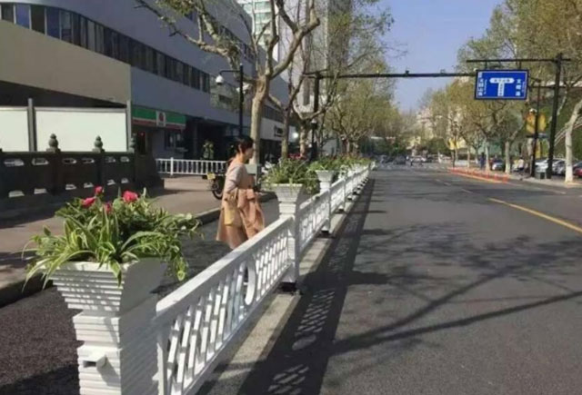 公路護欄PVC花箱