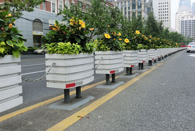 道路安全隔離花箱護(hù)欄