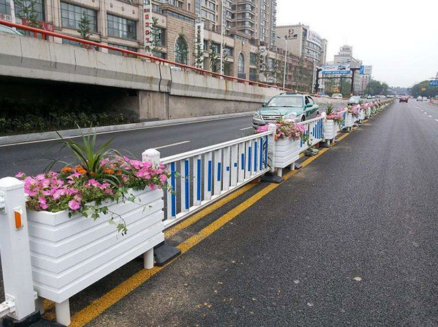 道路隔離PVC花箱