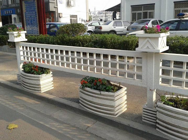 城市道路PVC花箱
